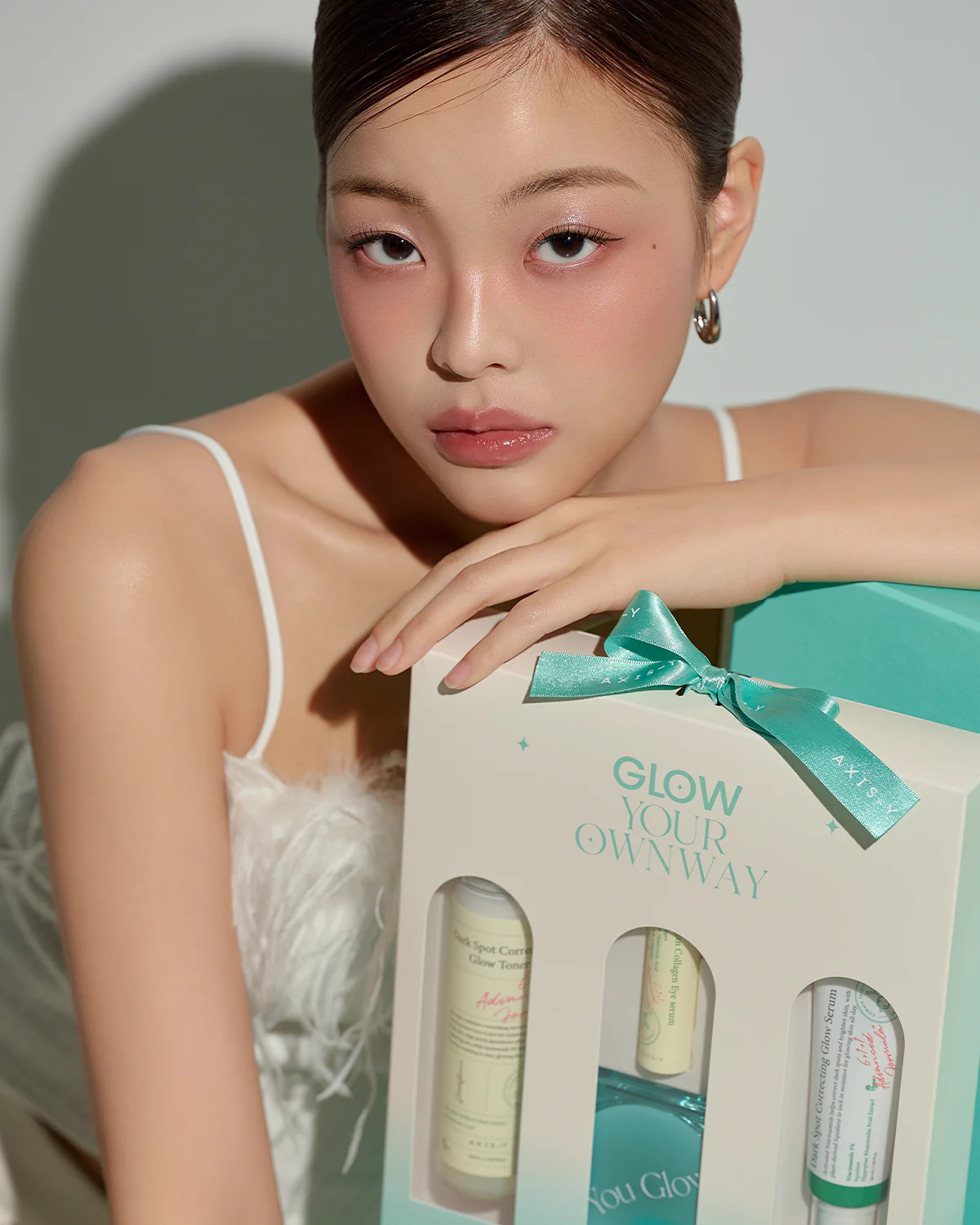 AXIS-Y-Glow-Your-Own-Way-Limited-Edition-Set